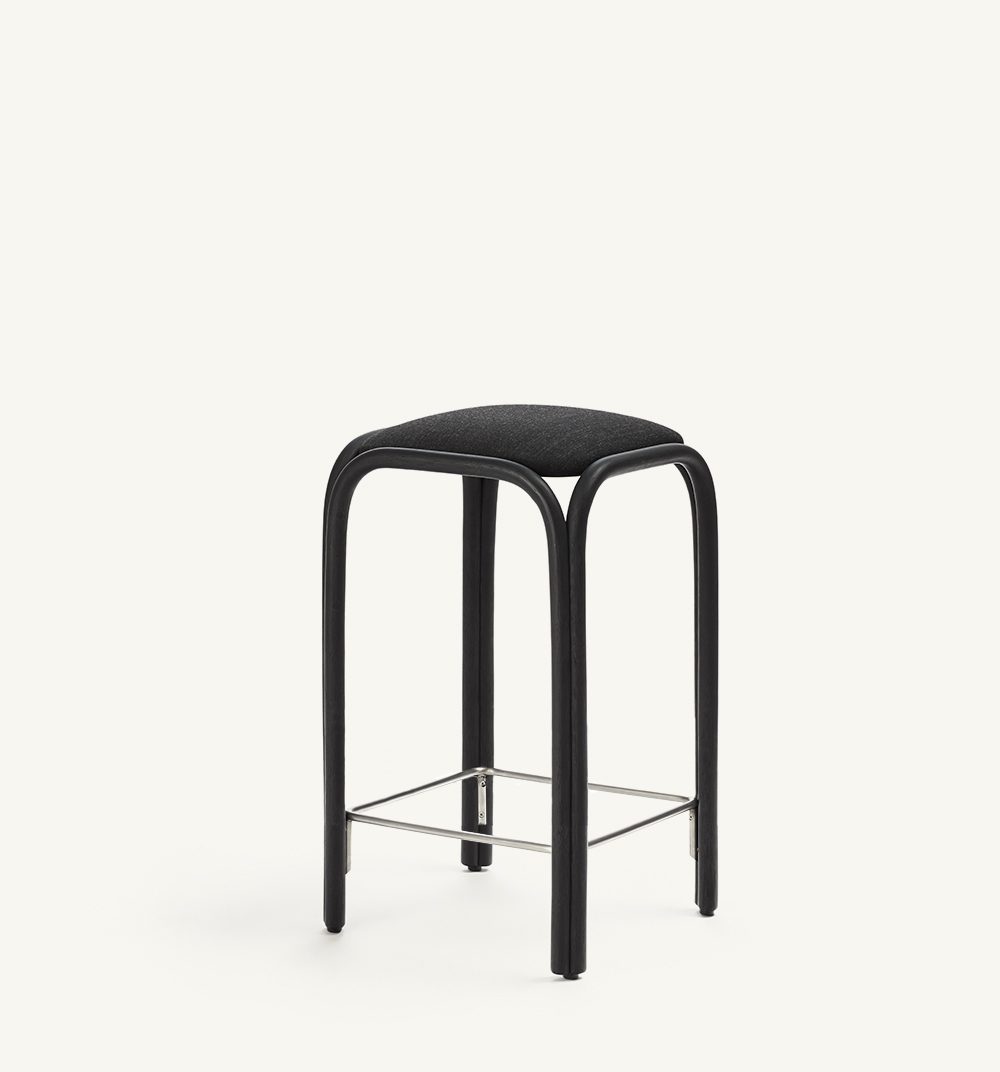 expormim-furniture-indoor-fontal-barstool-upholstered-01w