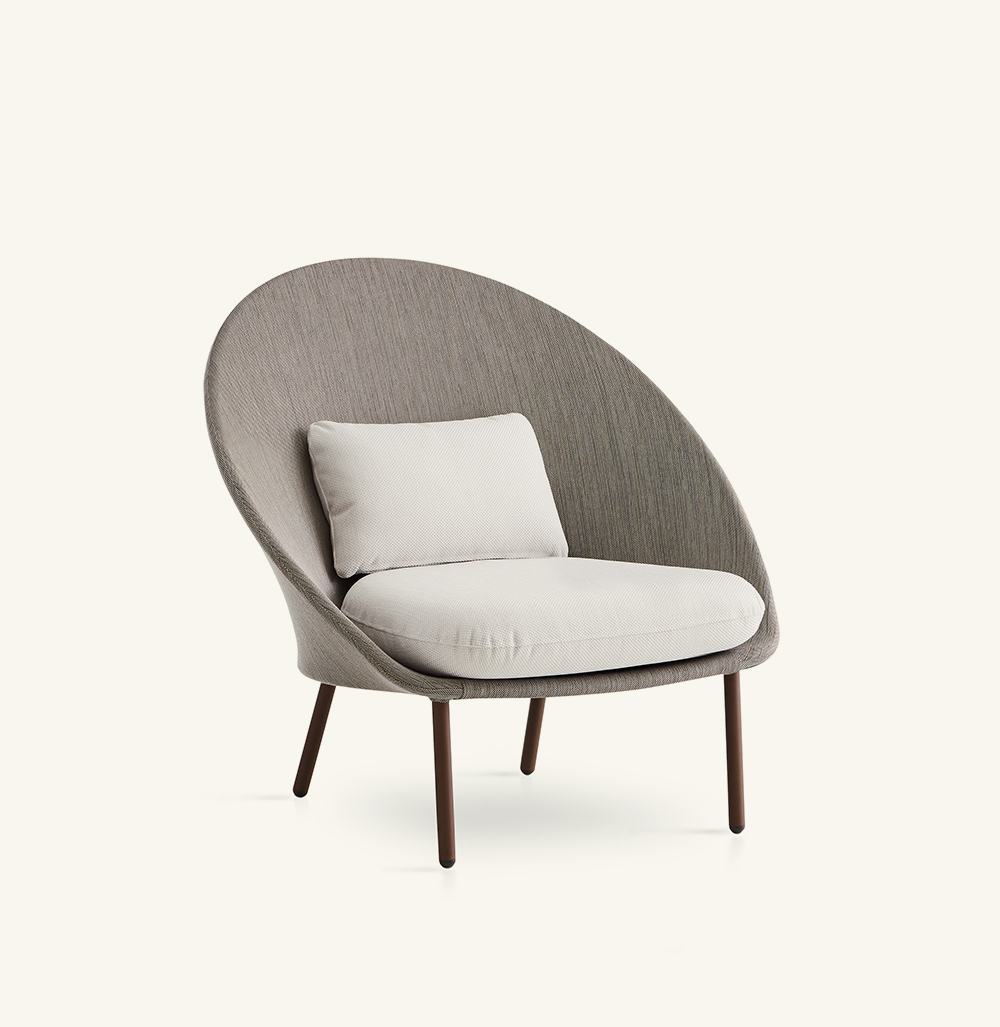 twins low armchair