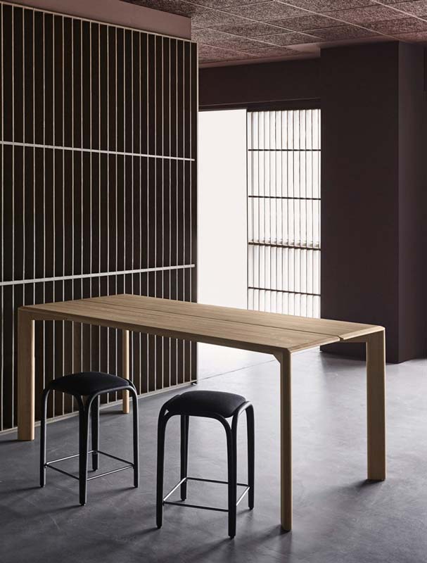 muebles de interior - mesas de ratan, madera maciza y acero para interior - mesa rectangular alta kotai