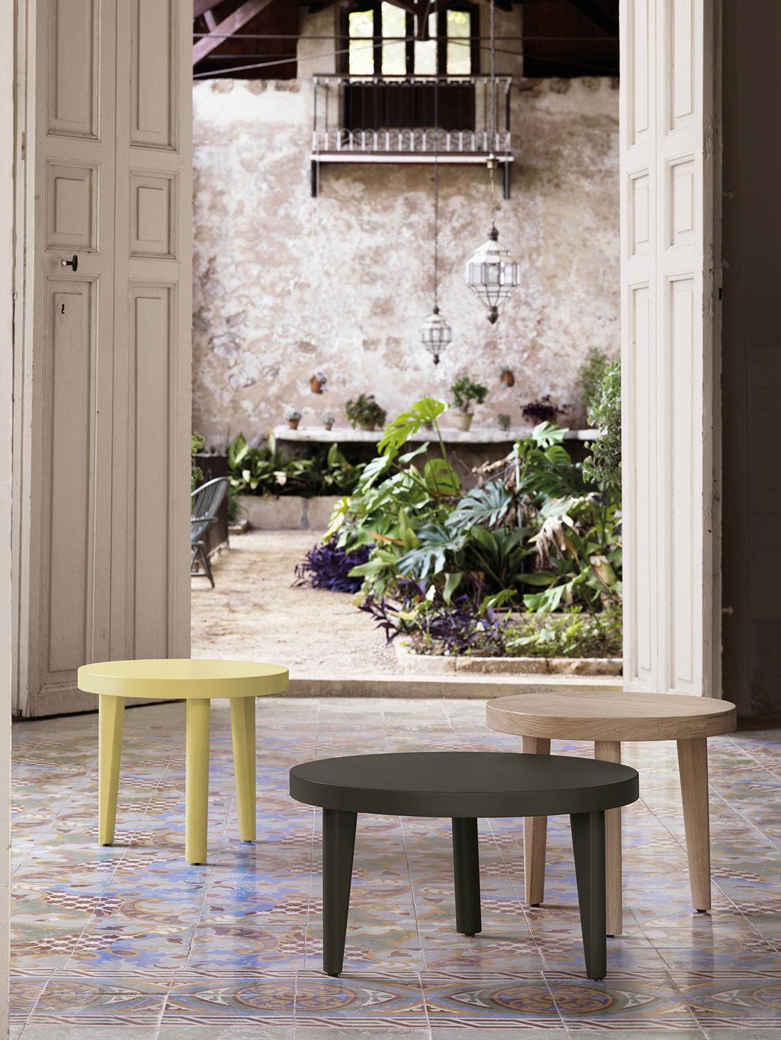 Trio Coffee table