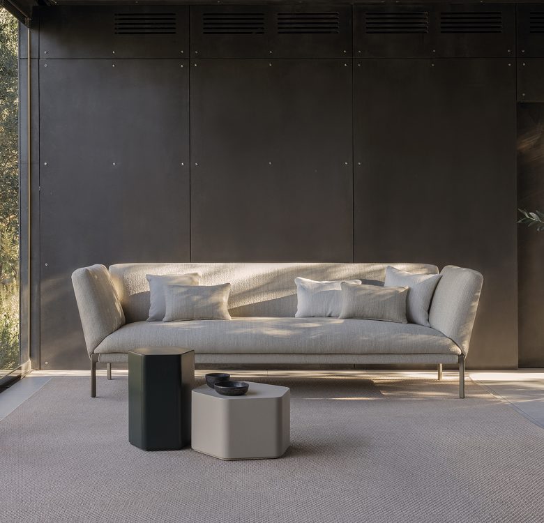 outdoor collection - outdoor collection - livit xl sofa with high armrest