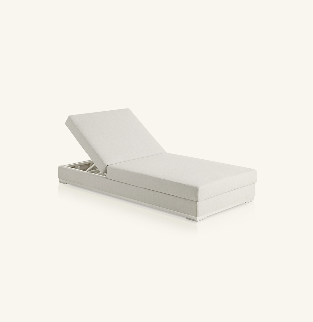 slim chaise longue