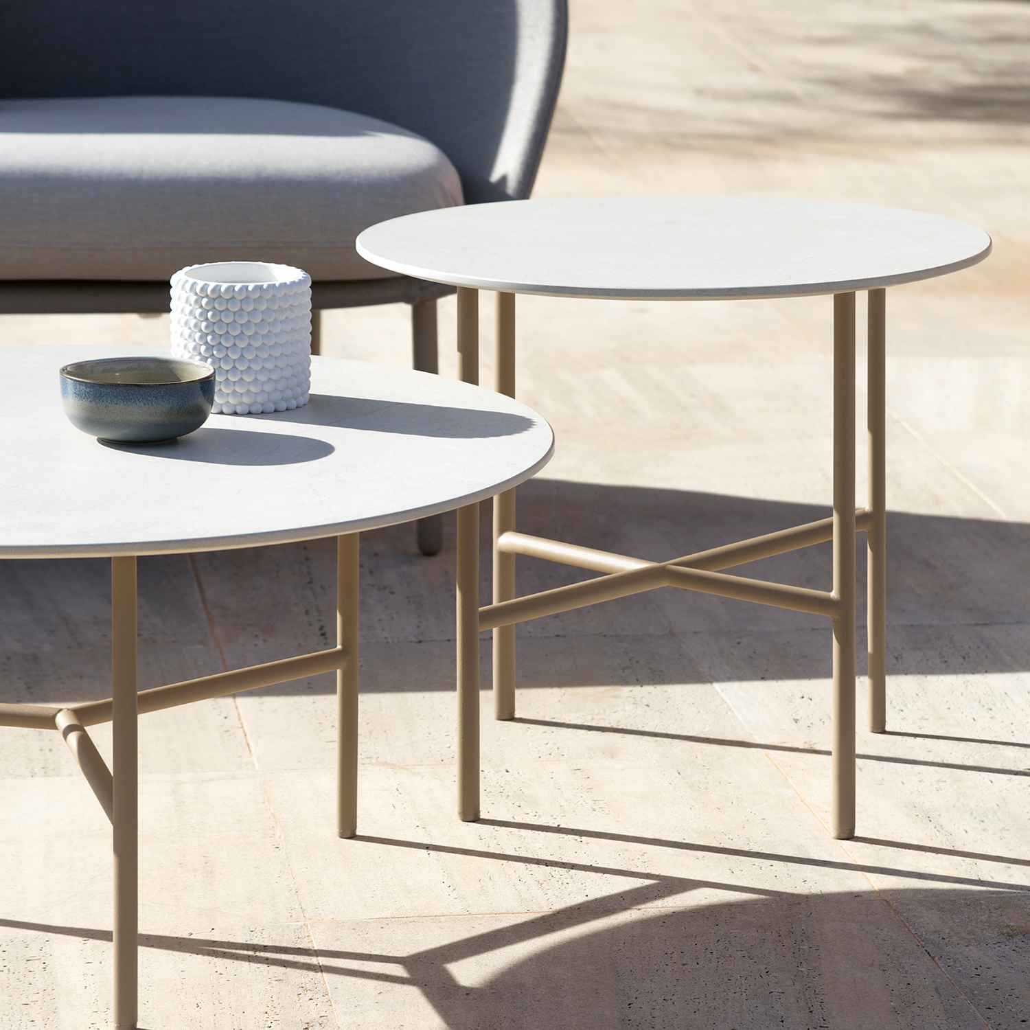 coffee tables - grada outdoor side table