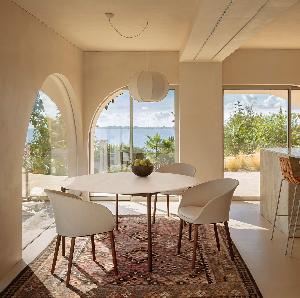 tisch - runder tisch nude