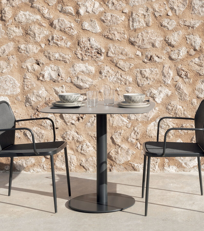 muebles de exterior - pie de mesa con tapa elíptica flamingo outdoor