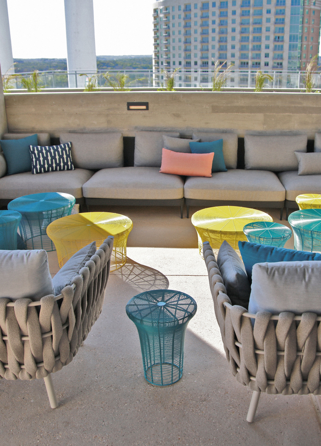 furniture-handcrafted-contract-private-villas-08_W