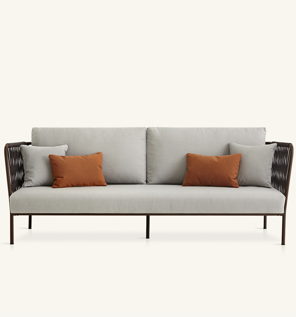 nido xl hand-woven sofa