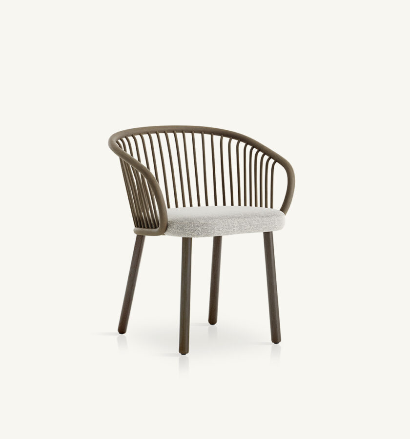 Huma dining armchair
with solid wood legs