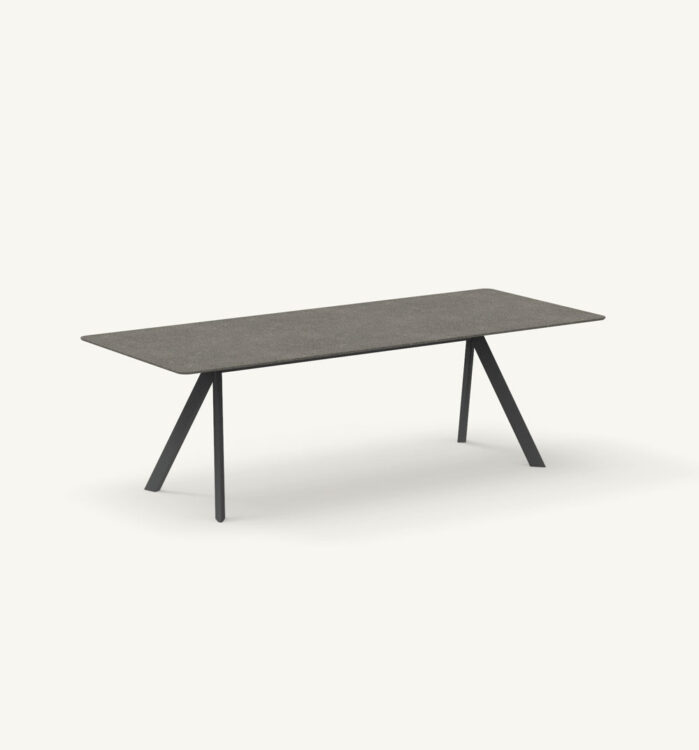 Atrivm outdoor rectangular dining table