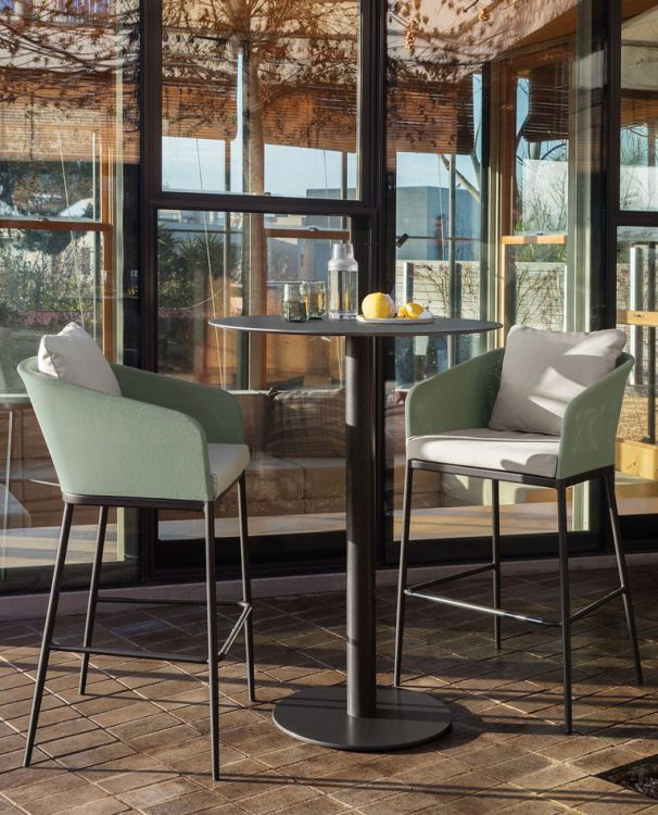 outdoor collection - luxury outdoor barstools - senso bar stool