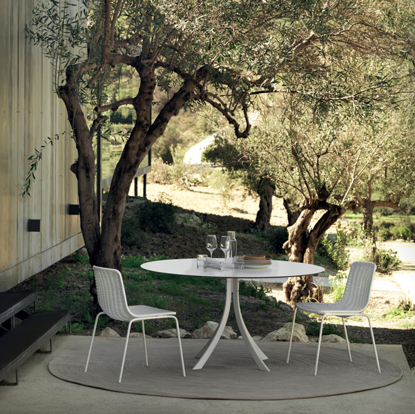 outdoor collection - falcata furniture family