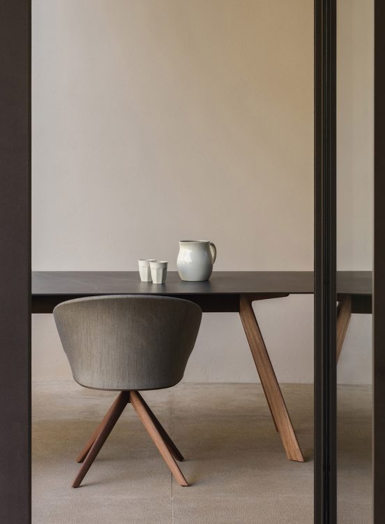 outdoor collection - outdoor collection - blum dining armchair with pyramid base