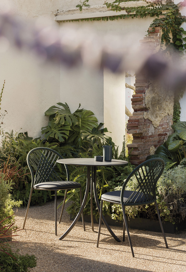 outdoor collection - bistro furniture family