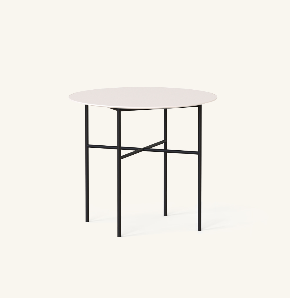 grada outdoor round dining table