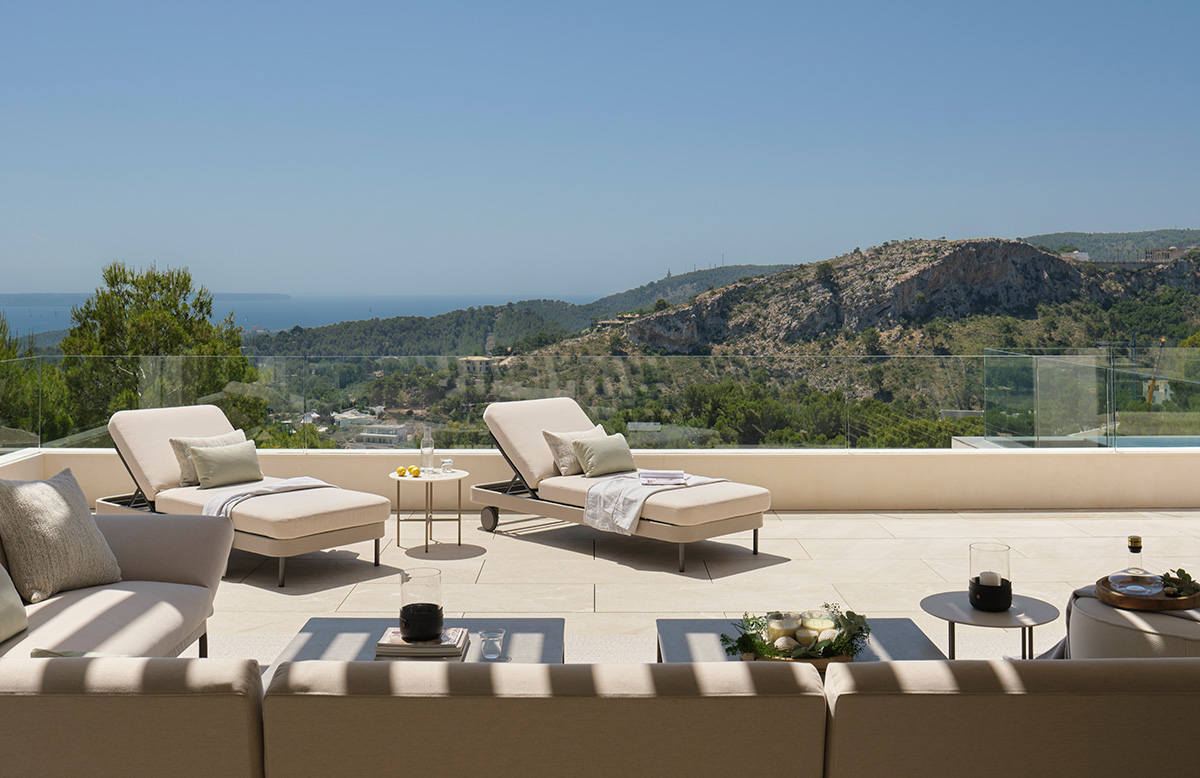 projects - outdoor - a luxury showcase for outdoor furniture