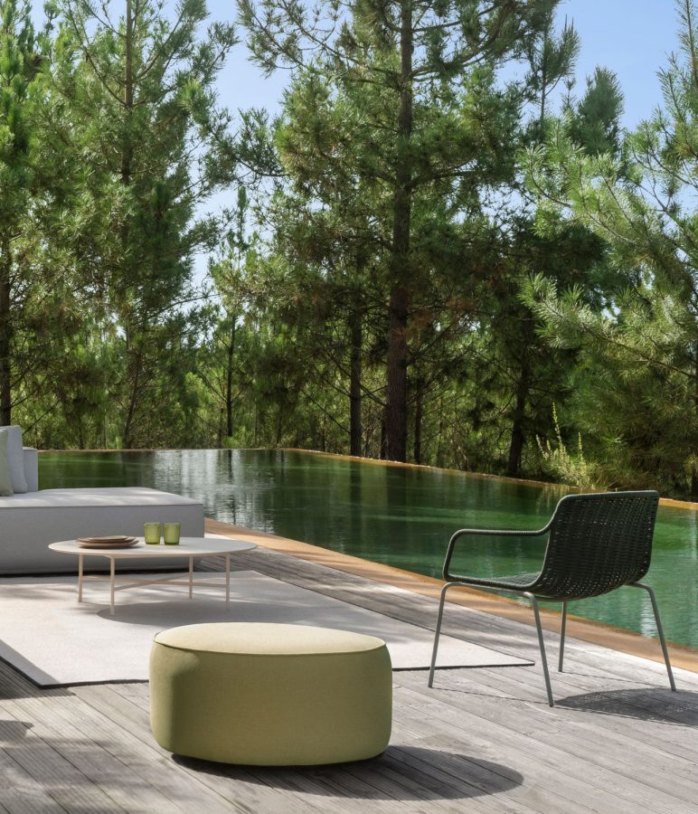 outdoor collection - ottomans - plump round ottoman