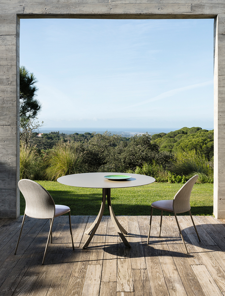 outdoor collection - falcata furniture family