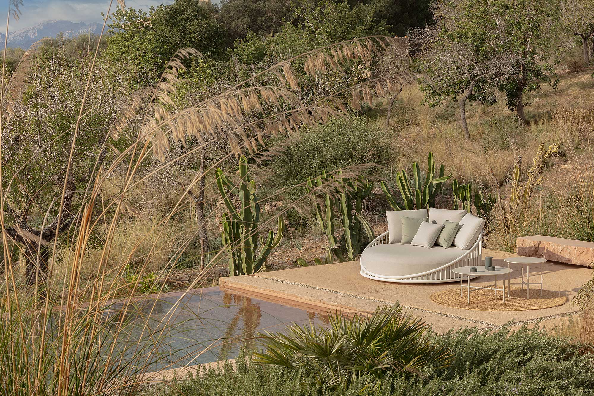 stories - double daybed, double fun