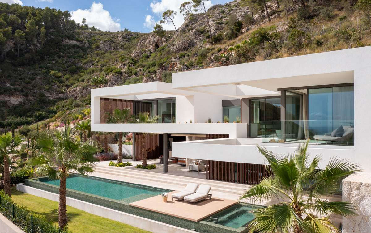 vanity, the epitome of the contemporary mediterranean house