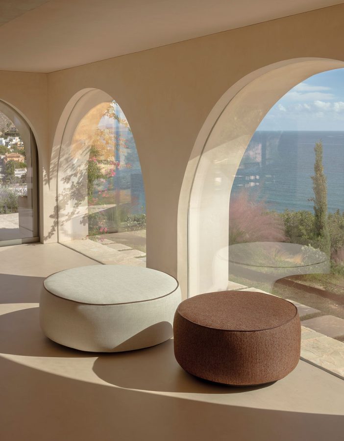 outdoor collection - ottomans - plump ottoman