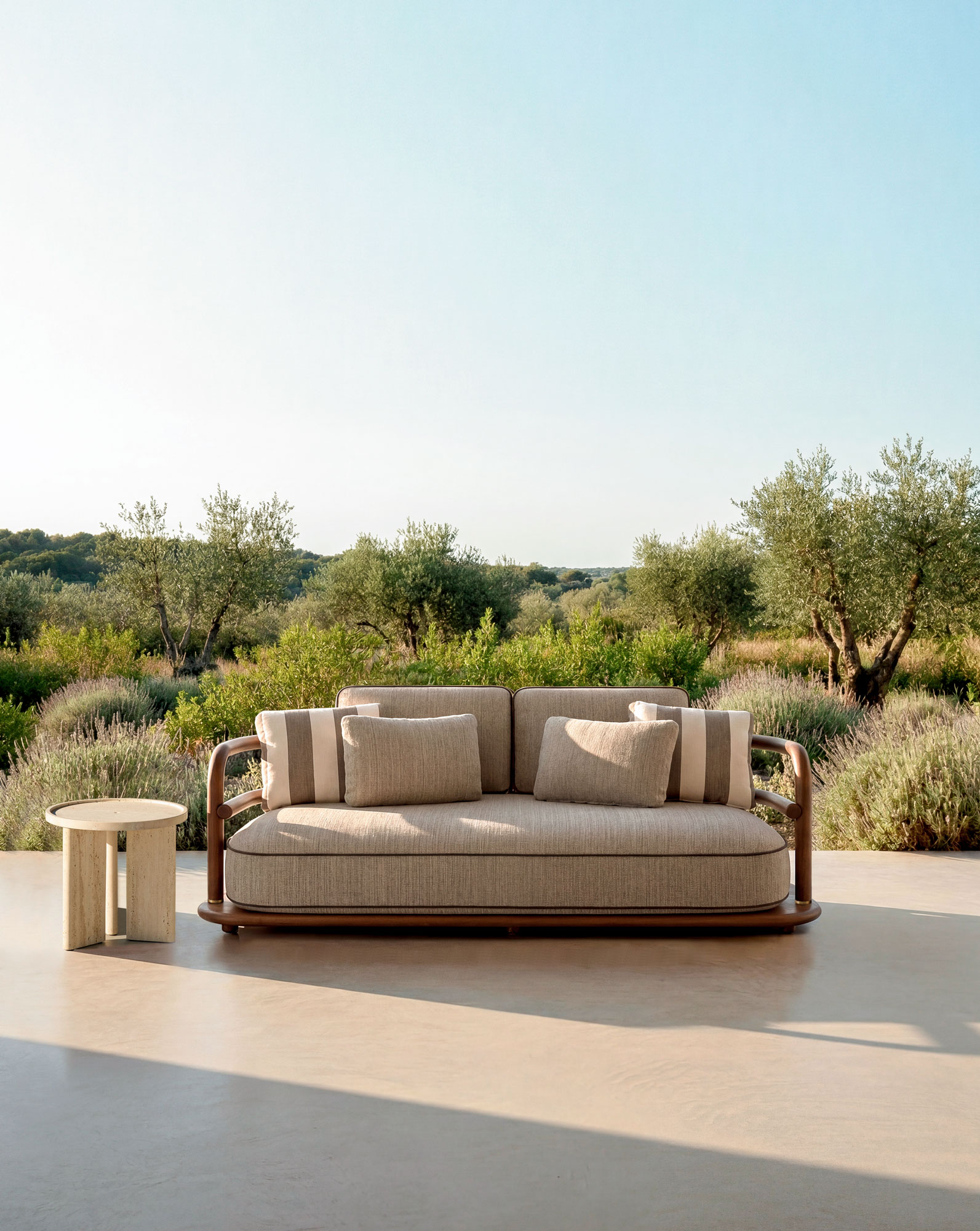 sofas - sofa, gestell in holz meridies