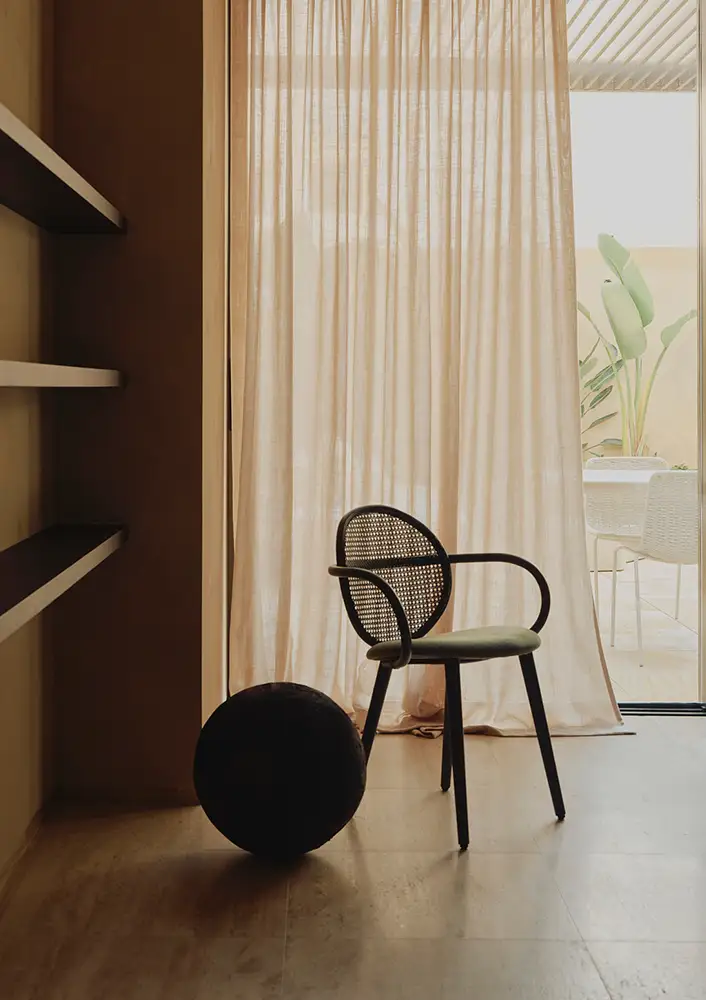 indoor dining chairs